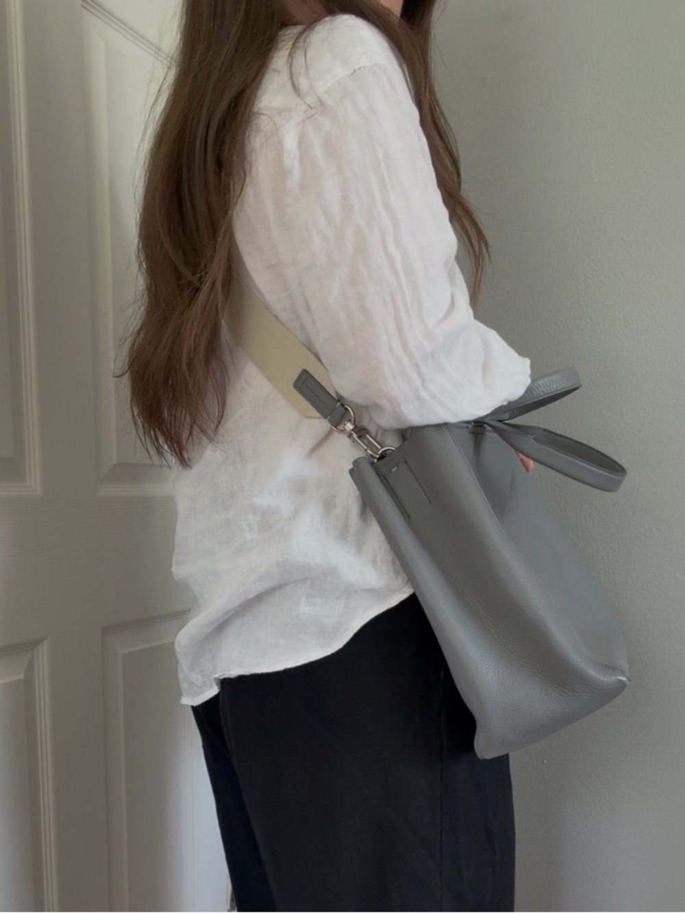 Tiffany & Co. Gray Leather Tote with Beige Strap - Picture 15 of 16